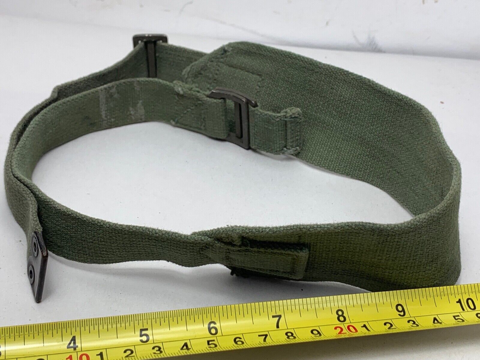 Original WW2 British Army 44 Pattern Shoulder Strap - 1945 Dated - The Militaria Shop
