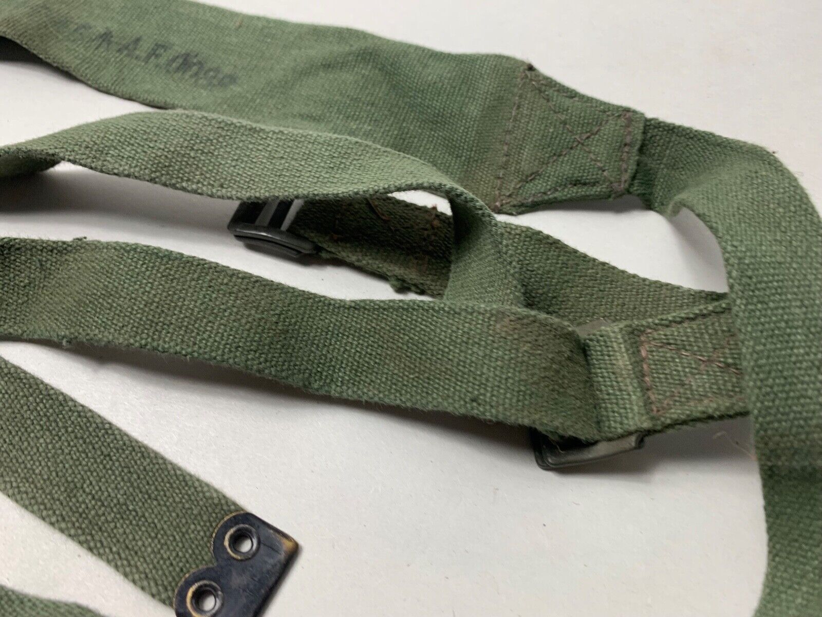 Original WW2 British Army 44 Pattern Shoulder / Equipment Strap - 1945 Dated - The Militaria Shop