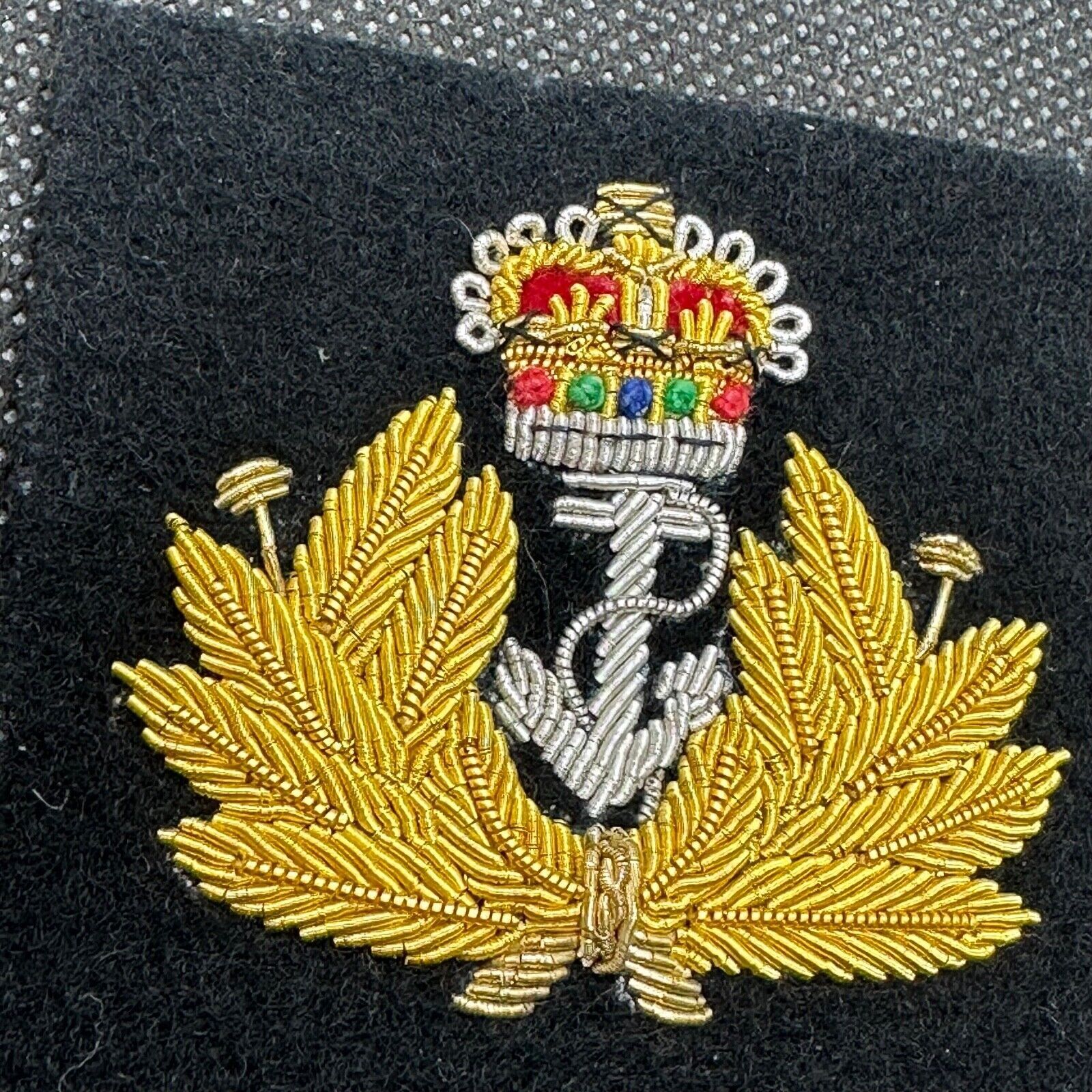 British Royal Navy Bullion Cap / Beret / Blazer Badge - UK Made - The Militaria Shop