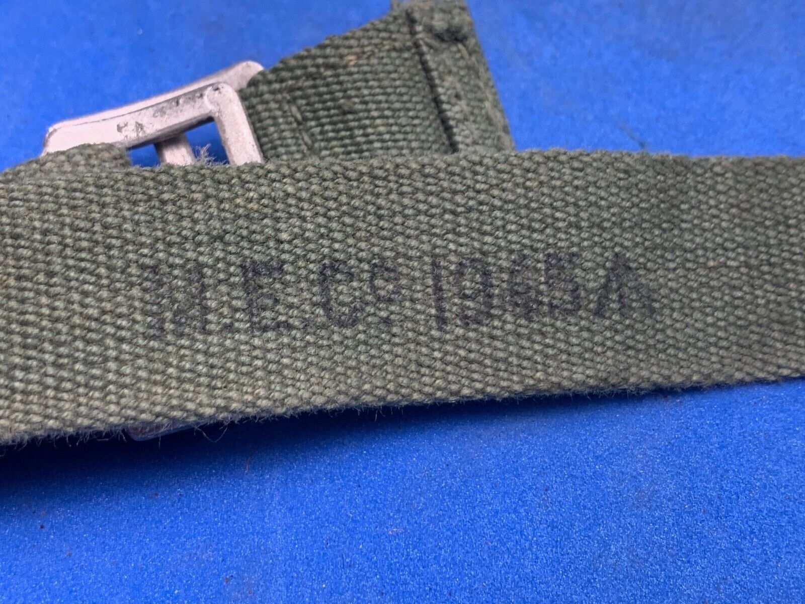 Original WW2 British Army 44 Pattern Shoulder Strap - 1945 Dated - The Militaria Shop