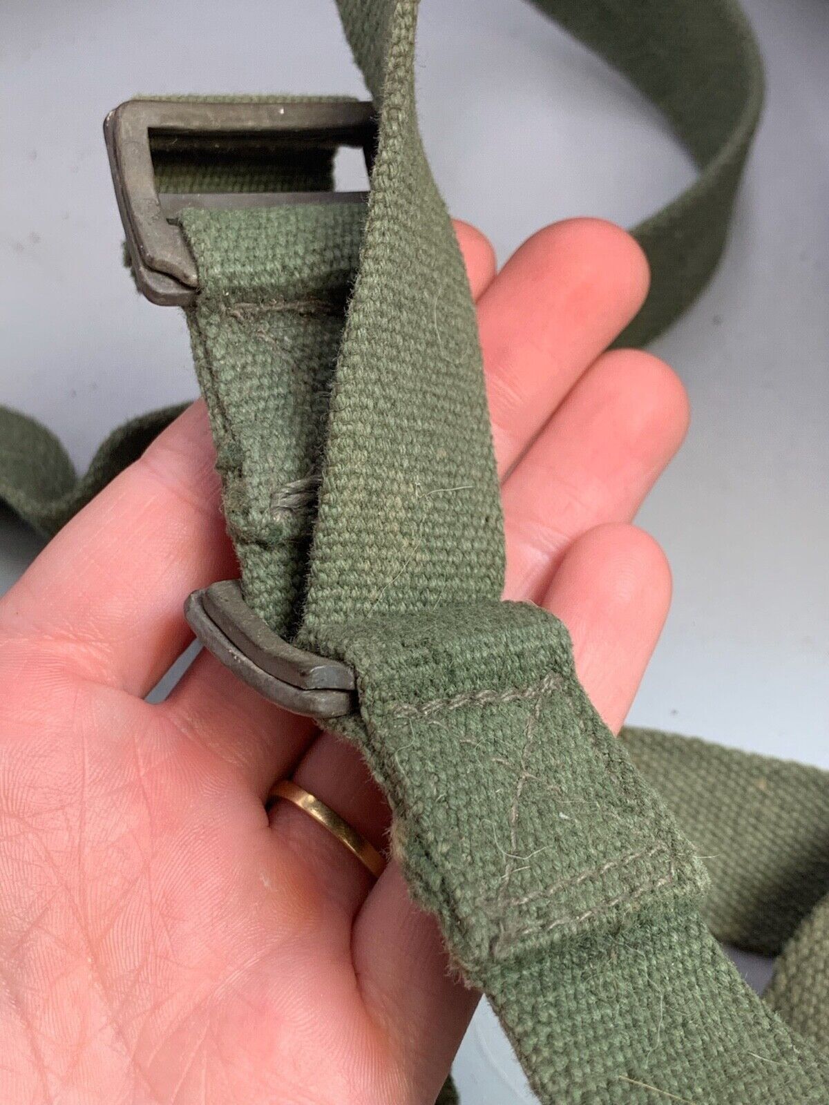 Original WW2 British Army 44 Pattern Shoulder Strap - 1945 Dated - The Militaria Shop