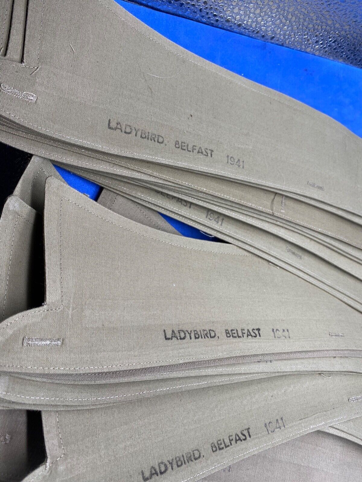 WW2 - 1941 Dated British Army Detachable Shirt Collar - Size 16 - One Original. - The Militaria Shop