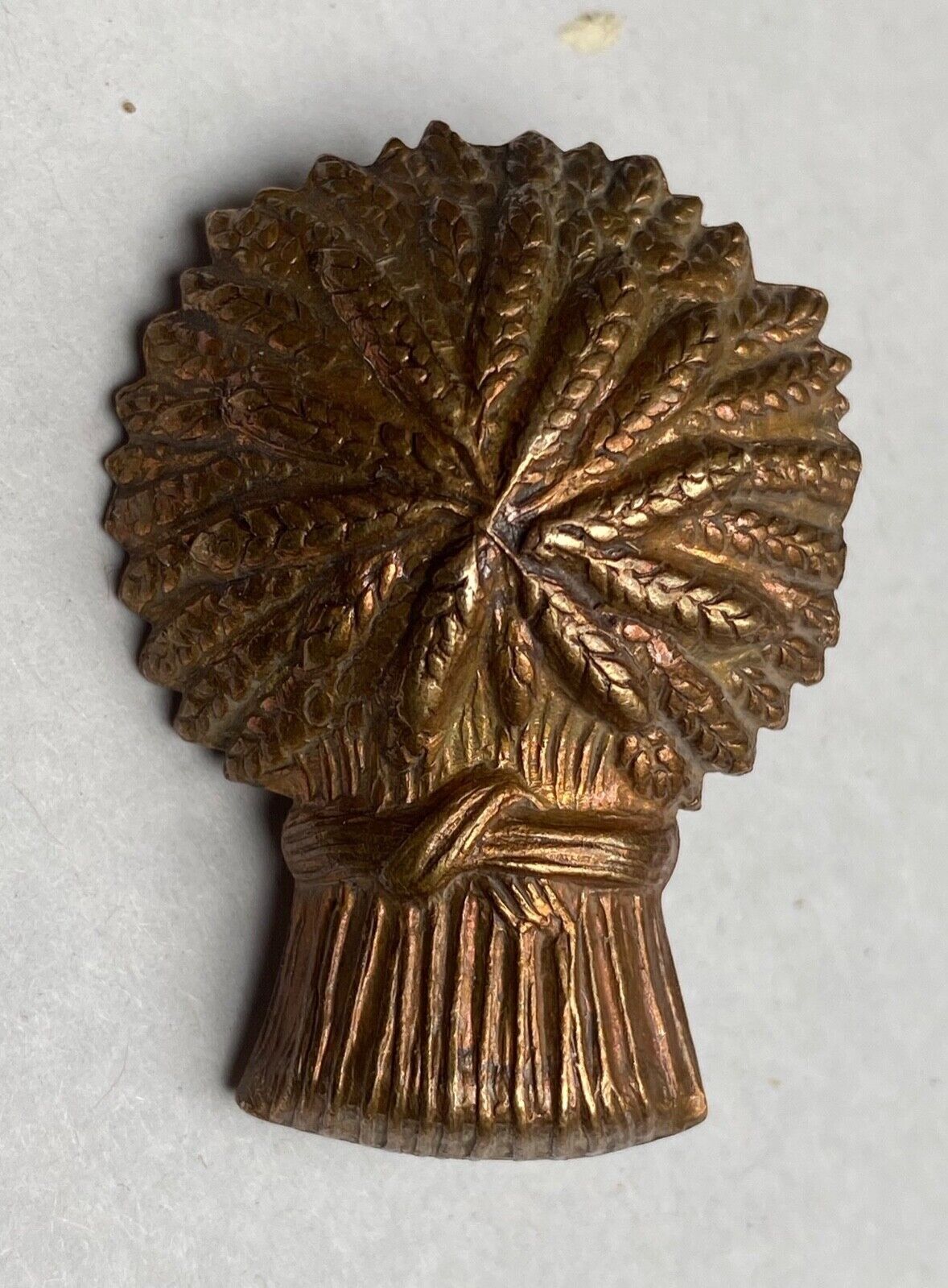 WW1 / WW2 British Army - Lothians and Border Horse brass cap badge. - The Militaria Shop