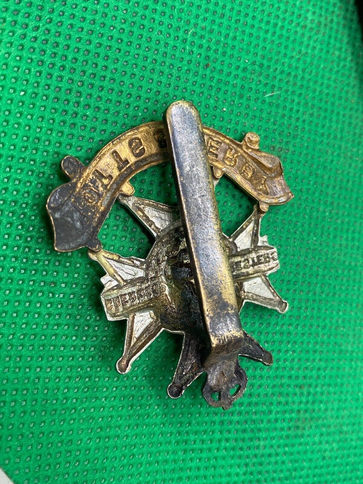 British Army - Notts & Derby Regiment Cap Badge - The Militaria Shop