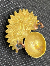 Load image into Gallery viewer, Original British Army Grenadier Guards Cap Badge - The Militaria Shop
