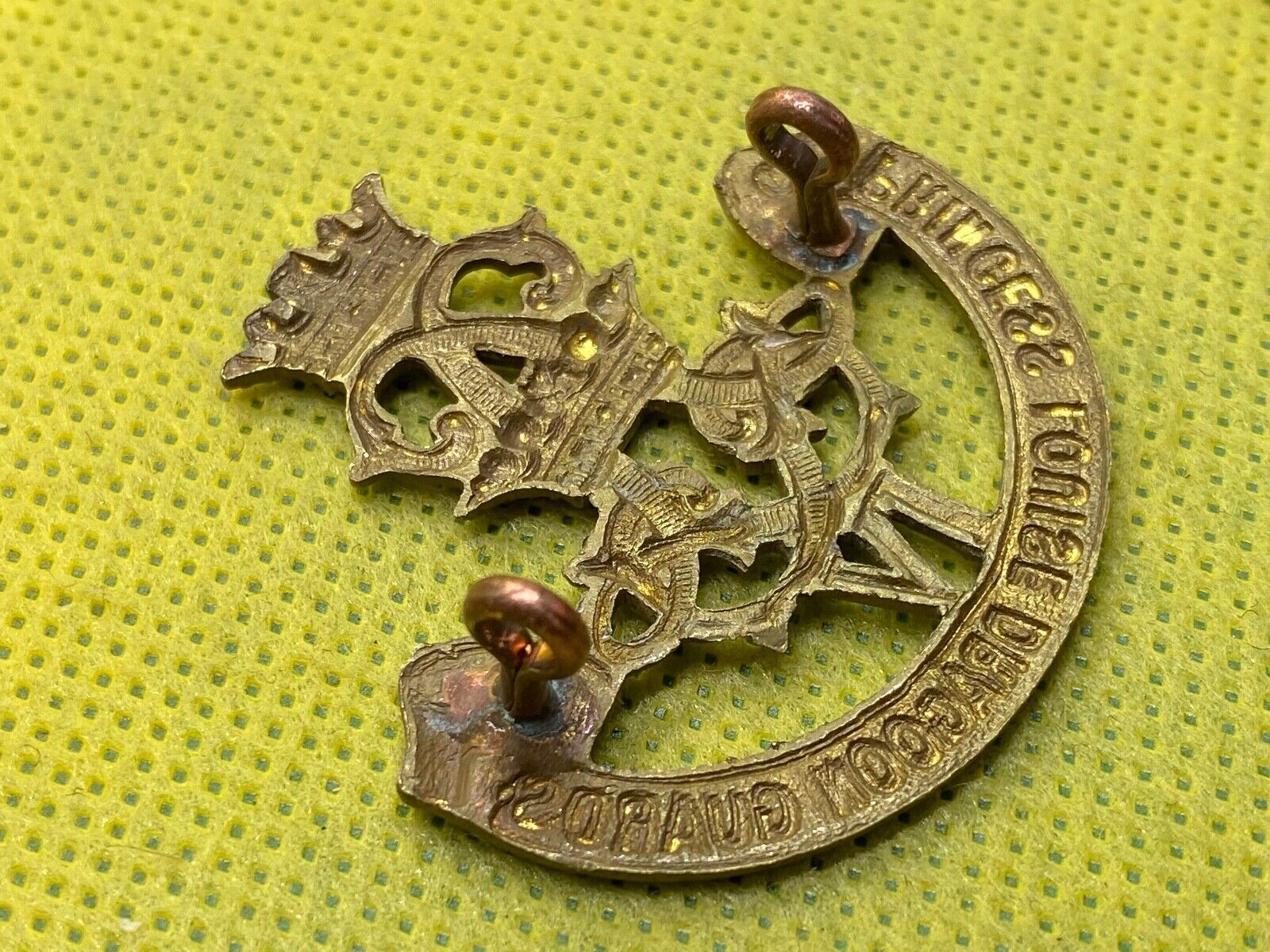 WW2 British Army 4th Princess Louise Dragoon Guards Cap Badge - The Militaria Shop