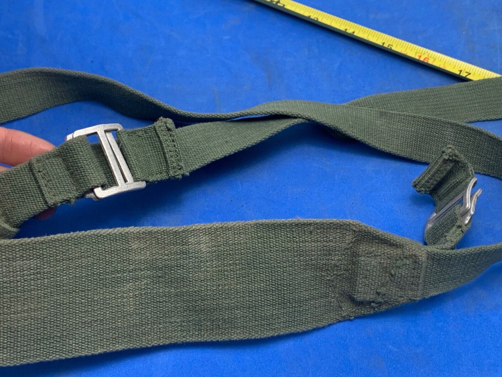 Original WW2 British Army 44 Pattern Shoulder Strap - 1945 Dated - The Militaria Shop