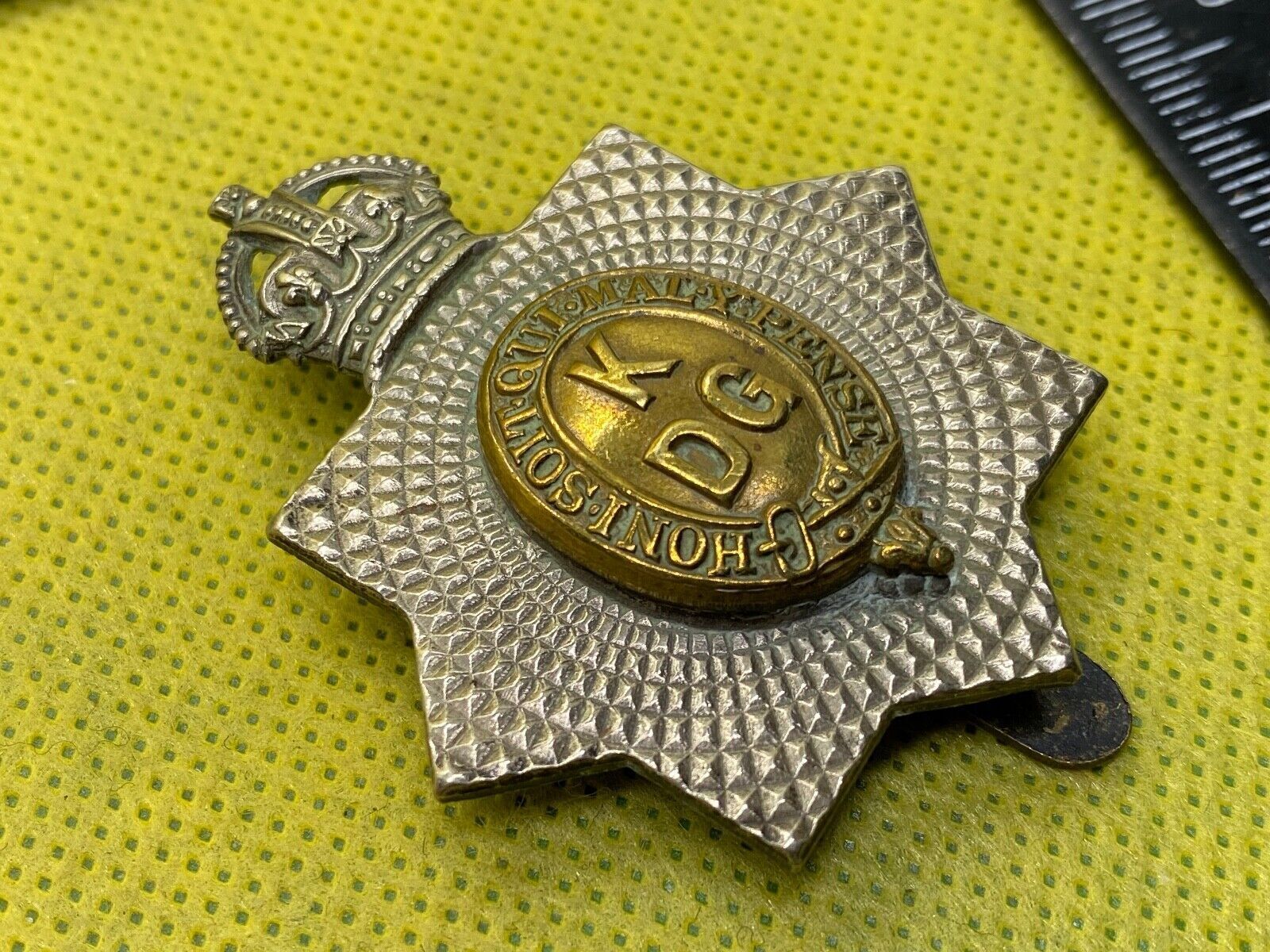 British Army King's Dragoon Guards Cap Badge. Nice Original - The Militaria Shop