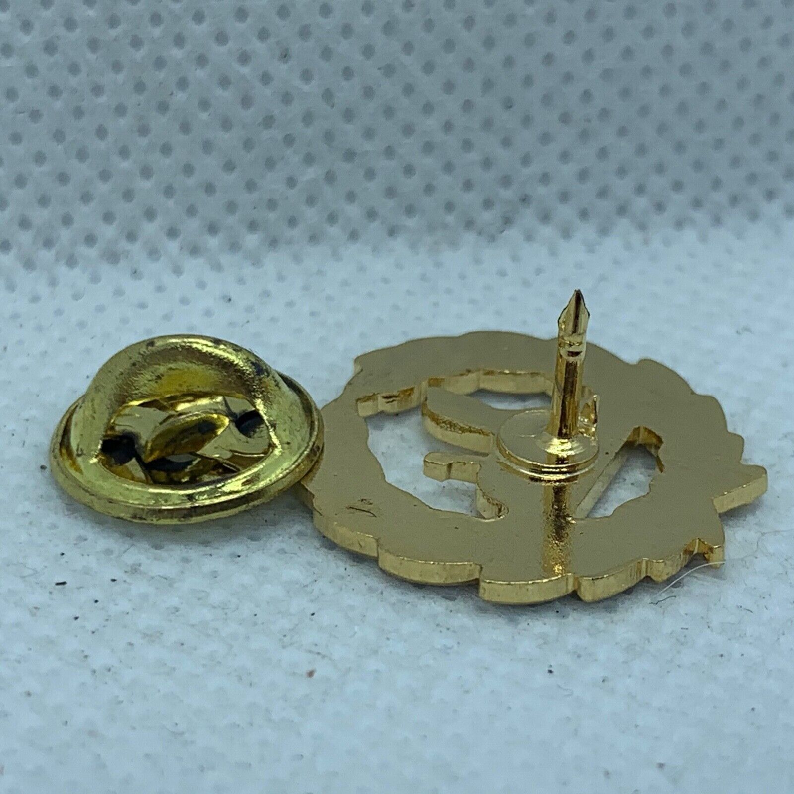 East Lancashire Regiment - NEW British Army Military Cap/Tie/Lapel Pin Badge #41 - The Militaria Shop