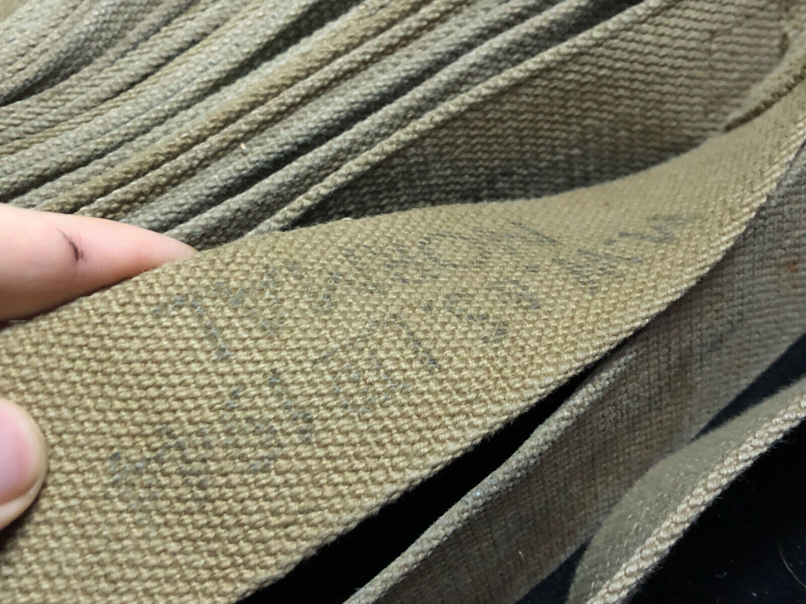 Original WW2 British Army 37 Pattern Shoulder Strap - Wartime Dated Size Normal - The Militaria Shop