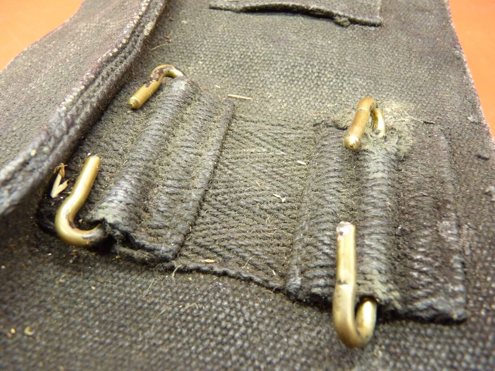 Original WW2 Canadian Army 37 Pattern Bren Pouch - The Militaria Shop