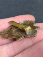 Original WW2 British Army East Surrey Kings Crown Brass Cap Badge - The Militaria Shop