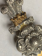 WW1 / WW2 British Army Yorkshire Hussars white metal and brass cap badge. - The Militaria Shop