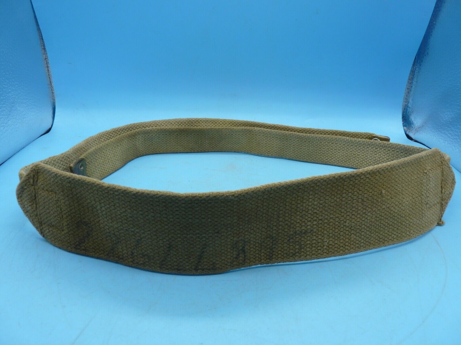 Original WW2 British Army 37 Pattern Canvass Shoulder Strap / Cross Strap - The Militaria Shop
