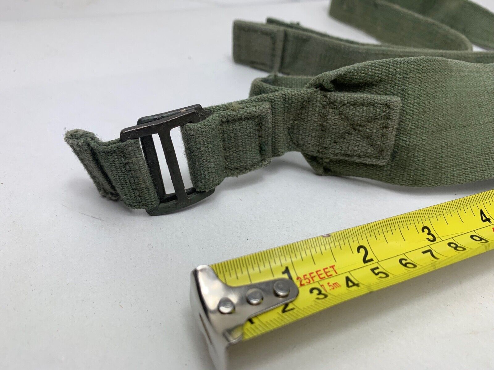 Original WW2 British Army 44 Pattern Shoulder Strap - 1945 Dated - The Militaria Shop