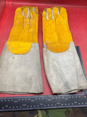 British Army Pair of Welding Gloves. WD Marked in Used Condition - The Militaria Shop