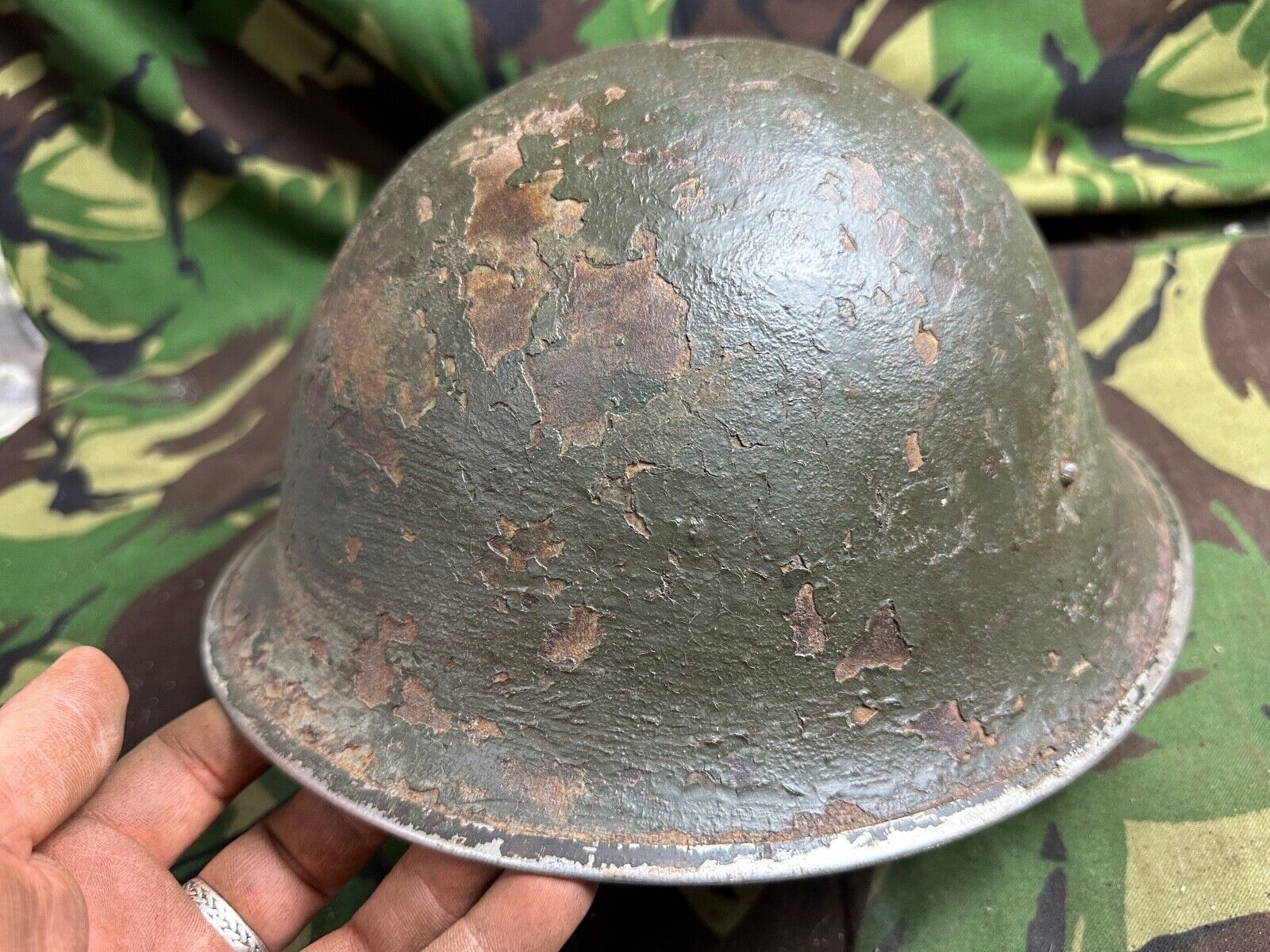 British / Canadian Army Mark 3 Turtle Helmet - Original WW2 Combat Helmet - The Militaria Shop