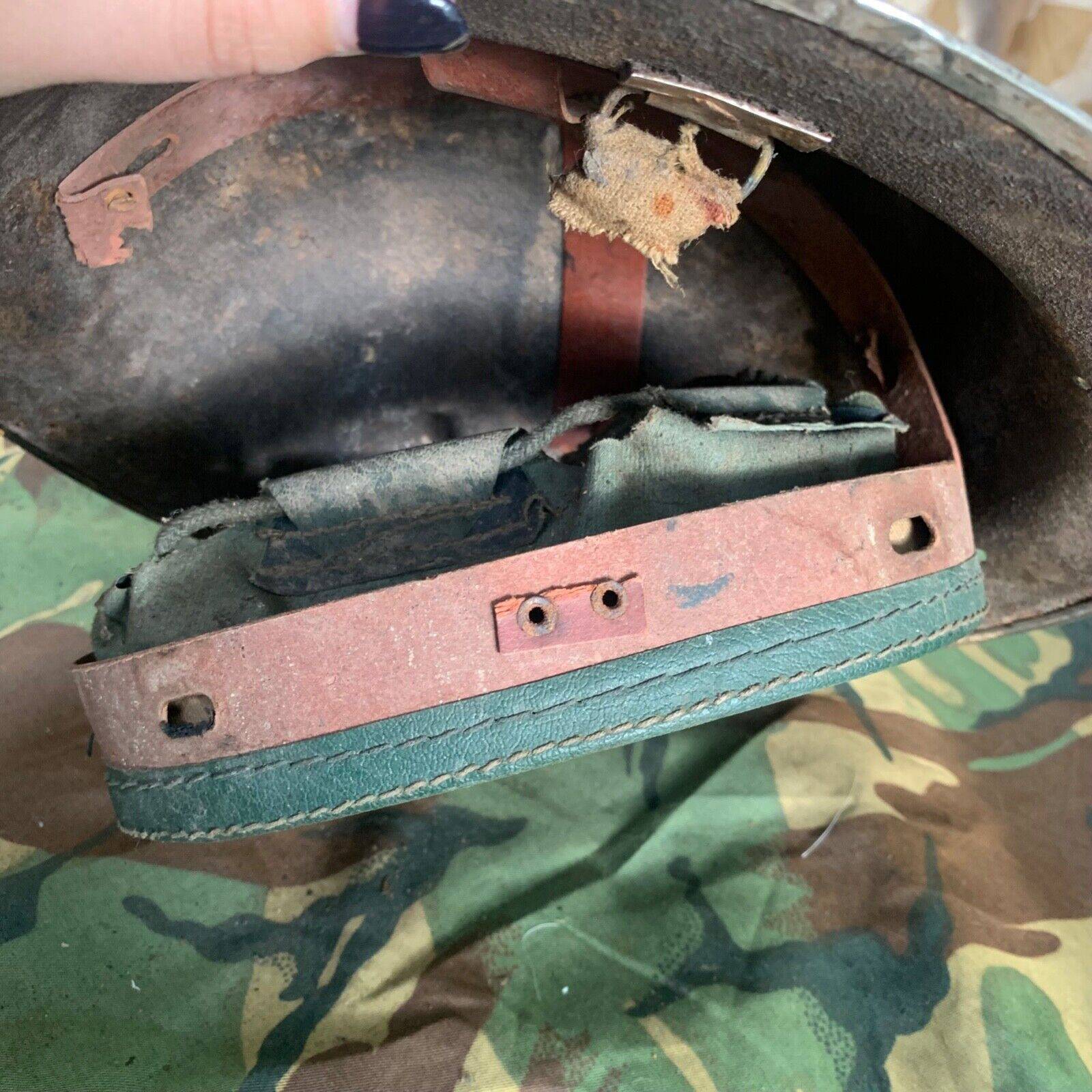 Original WW2 British Style South African Mk2 Army Combat Helmet & Liner - The Militaria Shop