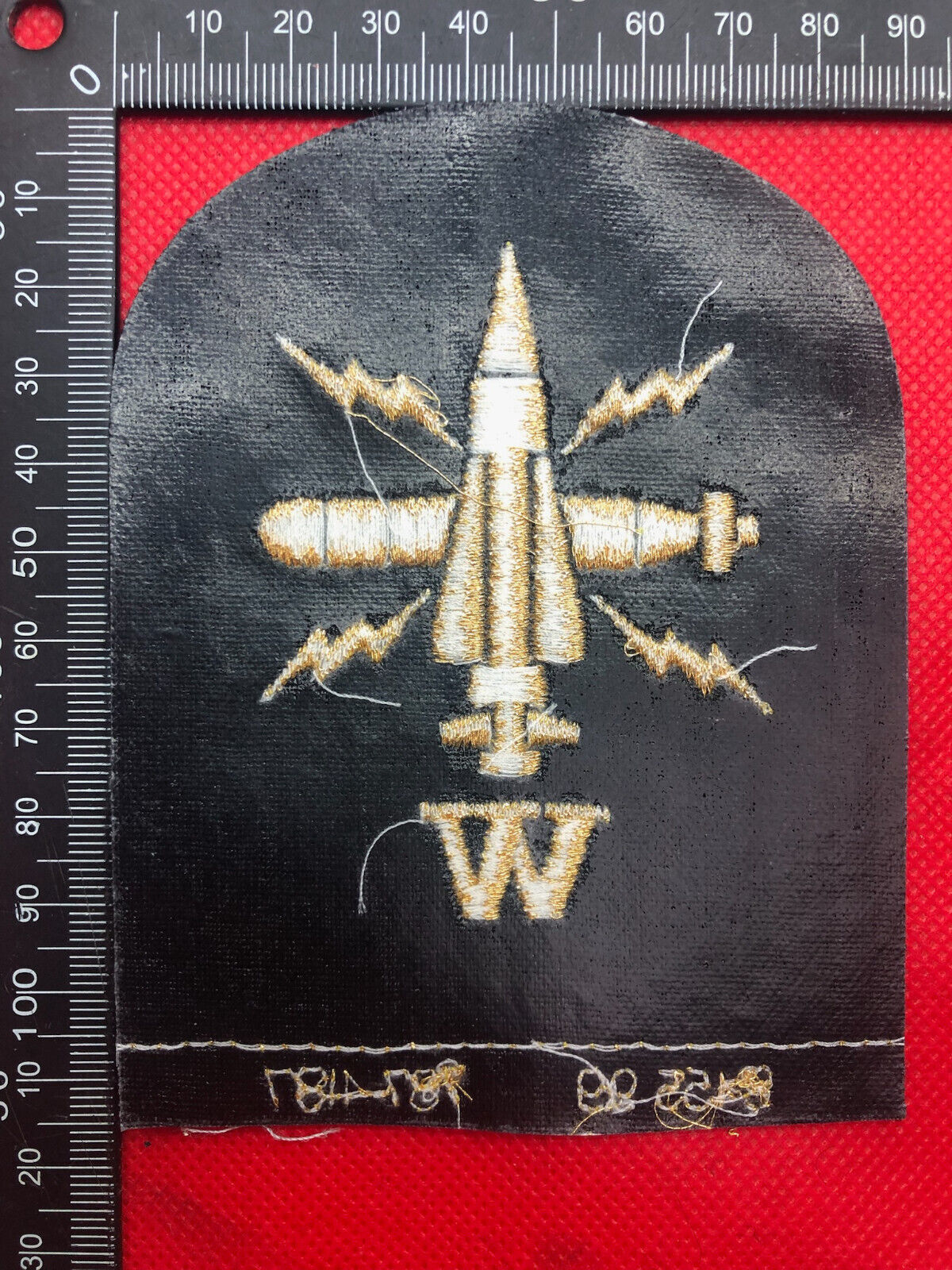 Operator Mechanic (Warfare) Genuine Royal Navy W Trade Badge - The Militaria Shop