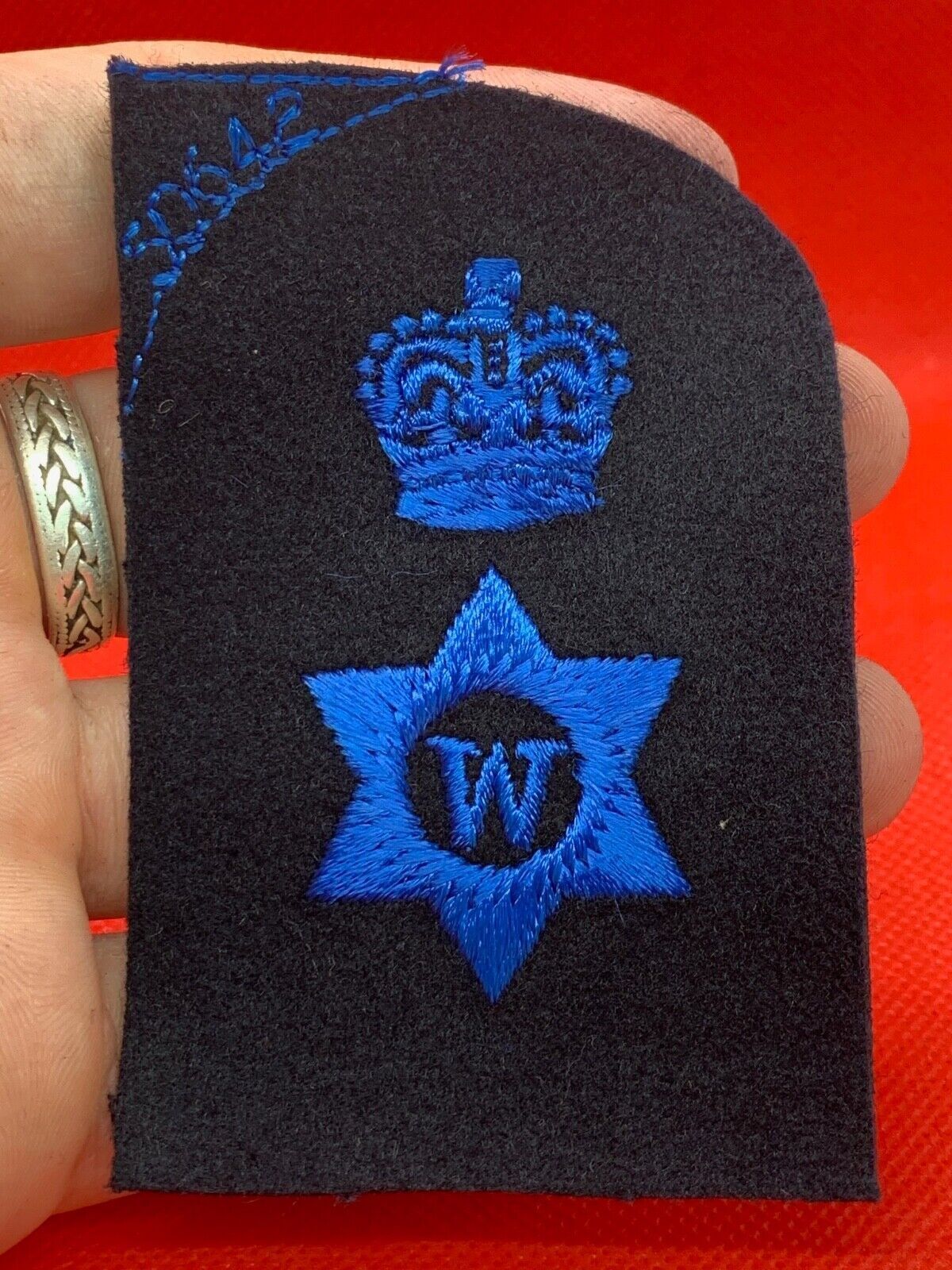 Unissued WOMEN'S ROYAL NAVY WRNs Trade Badge - Weapons - CPO - The Militaria Shop