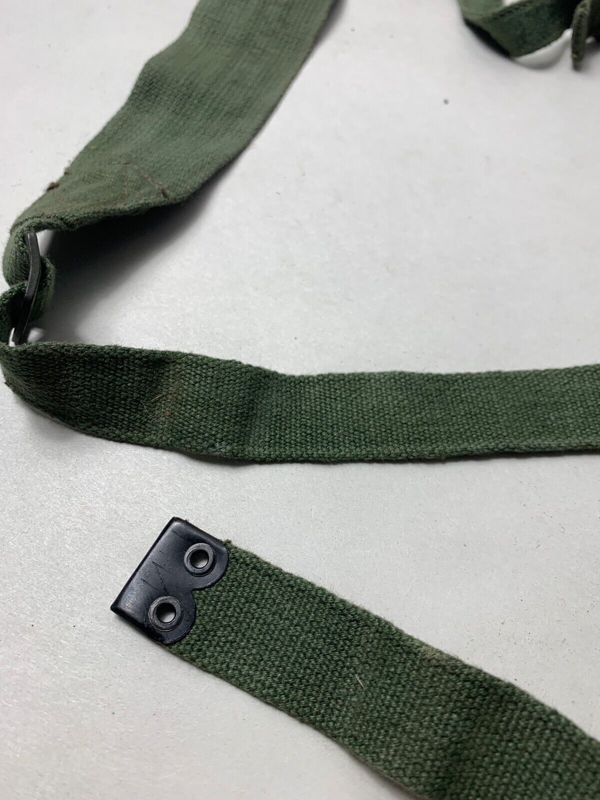 Original WW2 British Army 44 Pattern Shoulder Cross Straps Set - 1945 Dated - The Militaria Shop