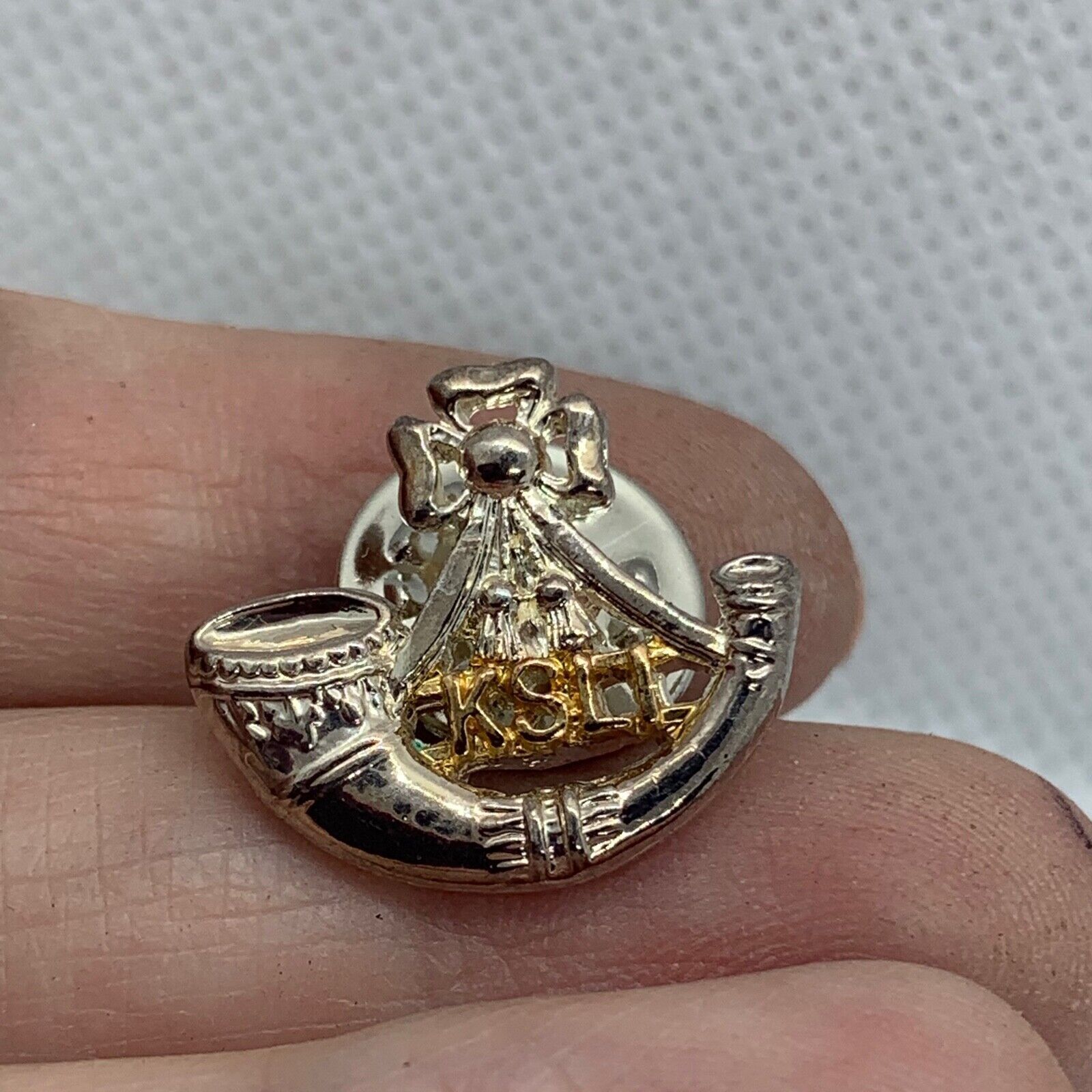 Kings Shropshire Light I - NEW British Army Military Cap/Tie/Lapel Pin Badge #33 - The Militaria Shop