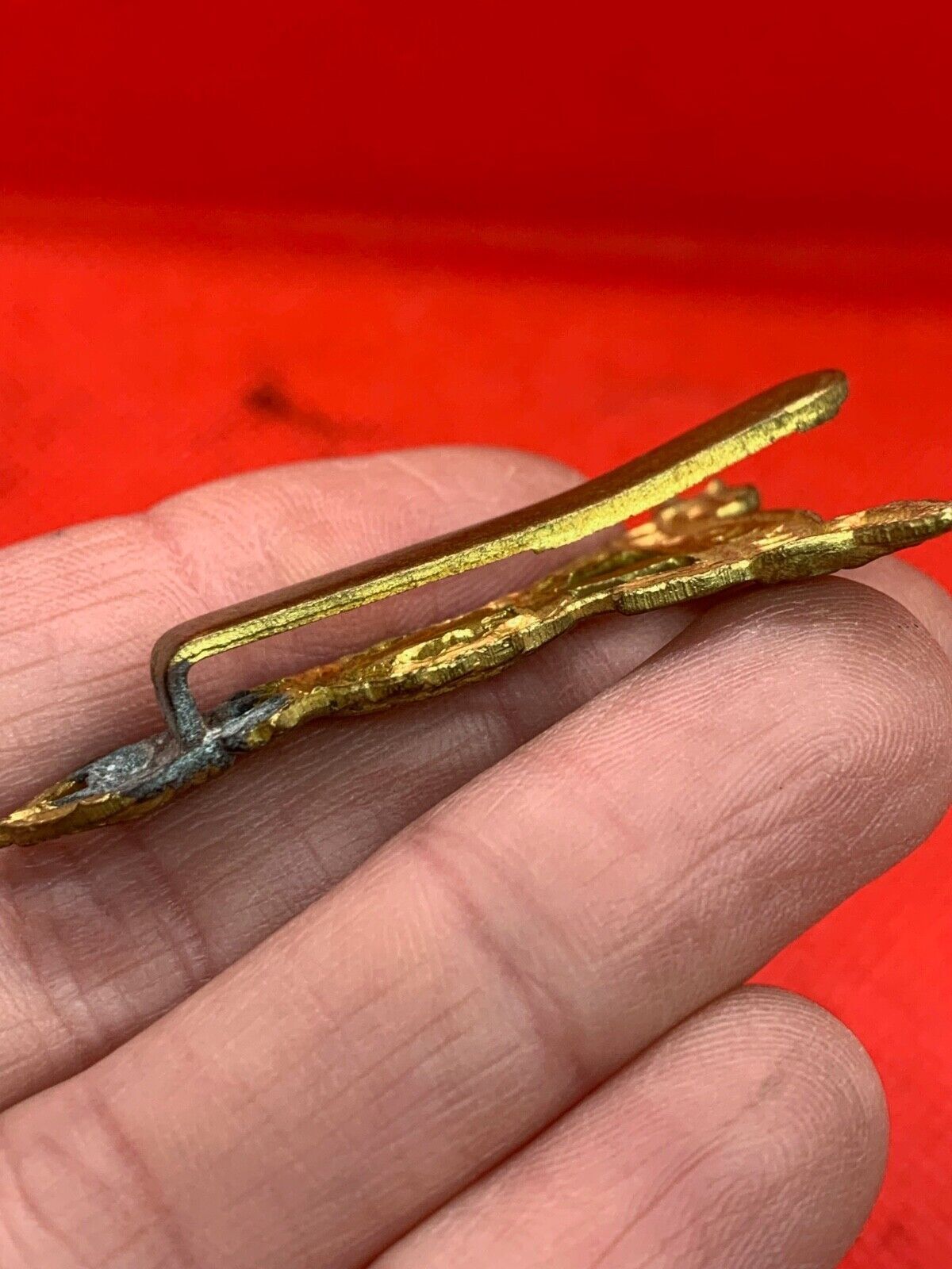 Original WW2 British Army Labour Corps Brass Kings Crown Cap Badge - The Militaria Shop
