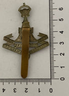 WW1 / WW2 British Army PRINCESS OF WALE'S OWN YORKSHIRE white metal cap bad - The Militaria Shop