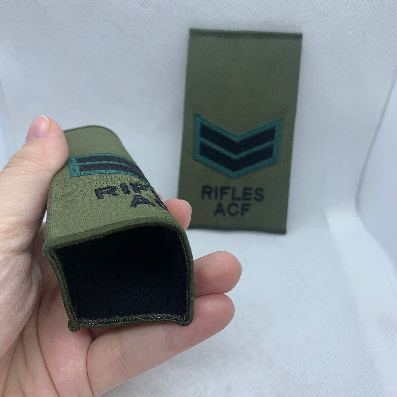 Rifles ACF OD Green Rank Slides / Epaulette Pair Genuine British Army - NEW - The Militaria Shop