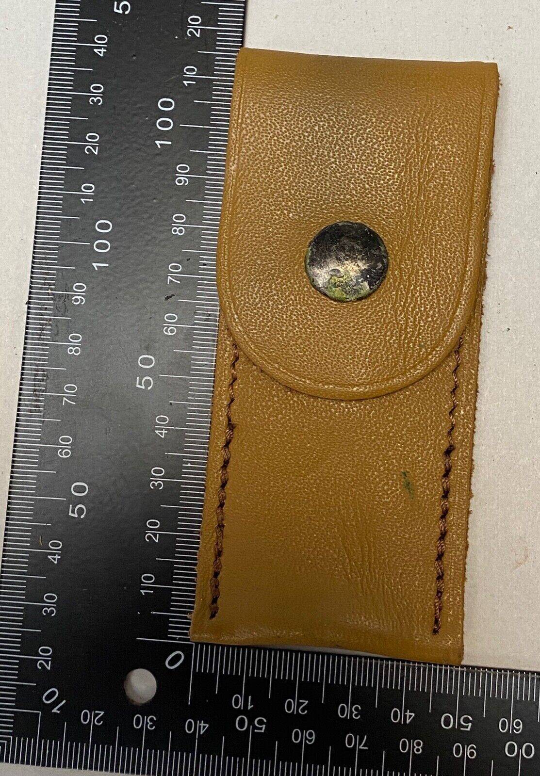 An ORIGINAL French Army FAMAS cleaning brush pouch in great condition. - The Militaria Shop