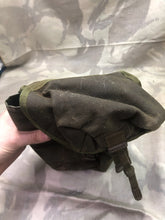 Load image into Gallery viewer, British Army OD Green Water Bottle Pouch 1980s/1990s era - The Militaria Shop
