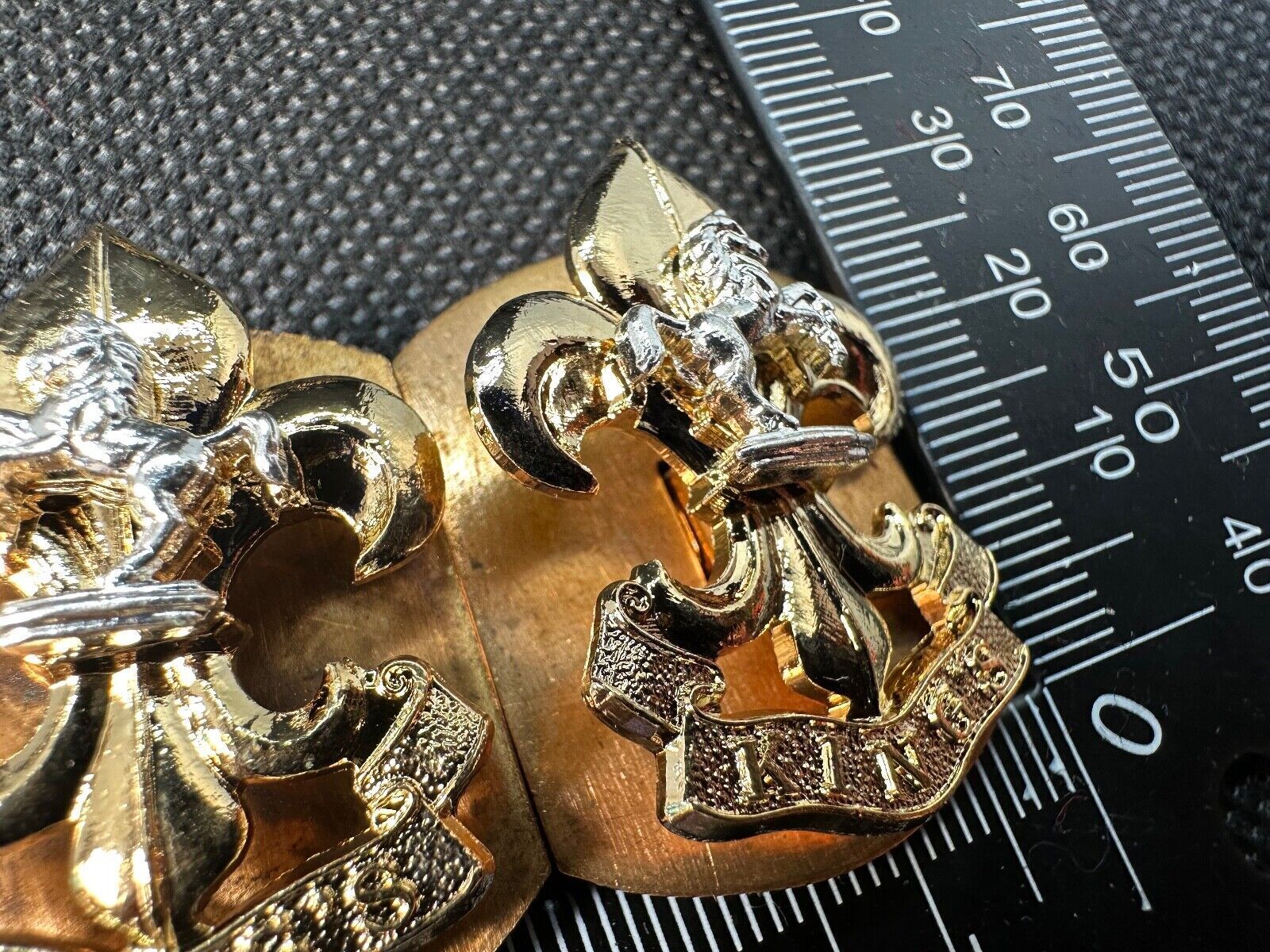 Genuine Unissued Kings Regiment Bi-Metal British Army Collar Badges - The Militaria Shop