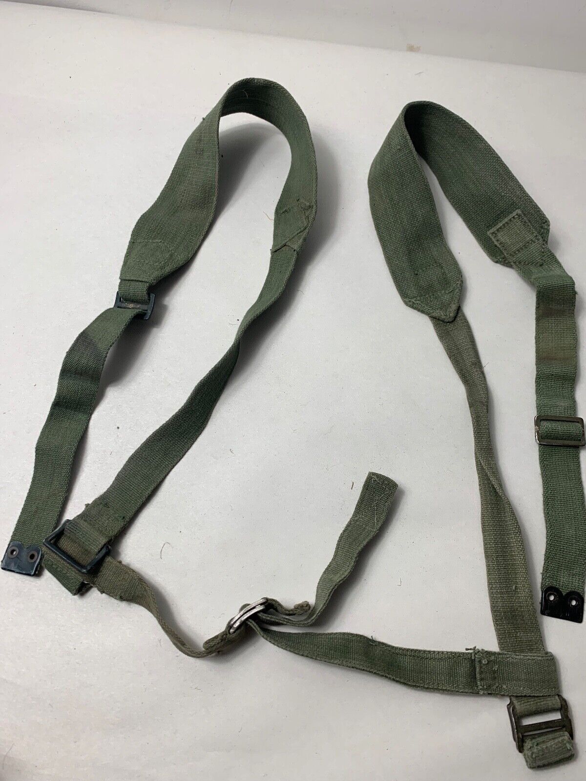 Original WW2 British Army 44 Pattern Shoulder Cross Straps Set - 1945 Dated - The Militaria Shop