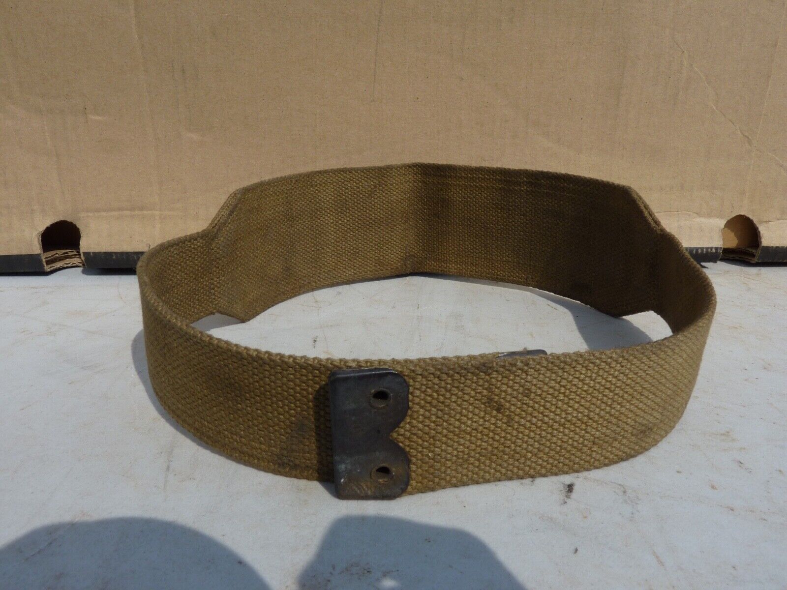 Original WW2 British Army 37 Pattern Yoke Utility Shoulder Strap - M.E.Co 1940 - The Militaria Shop