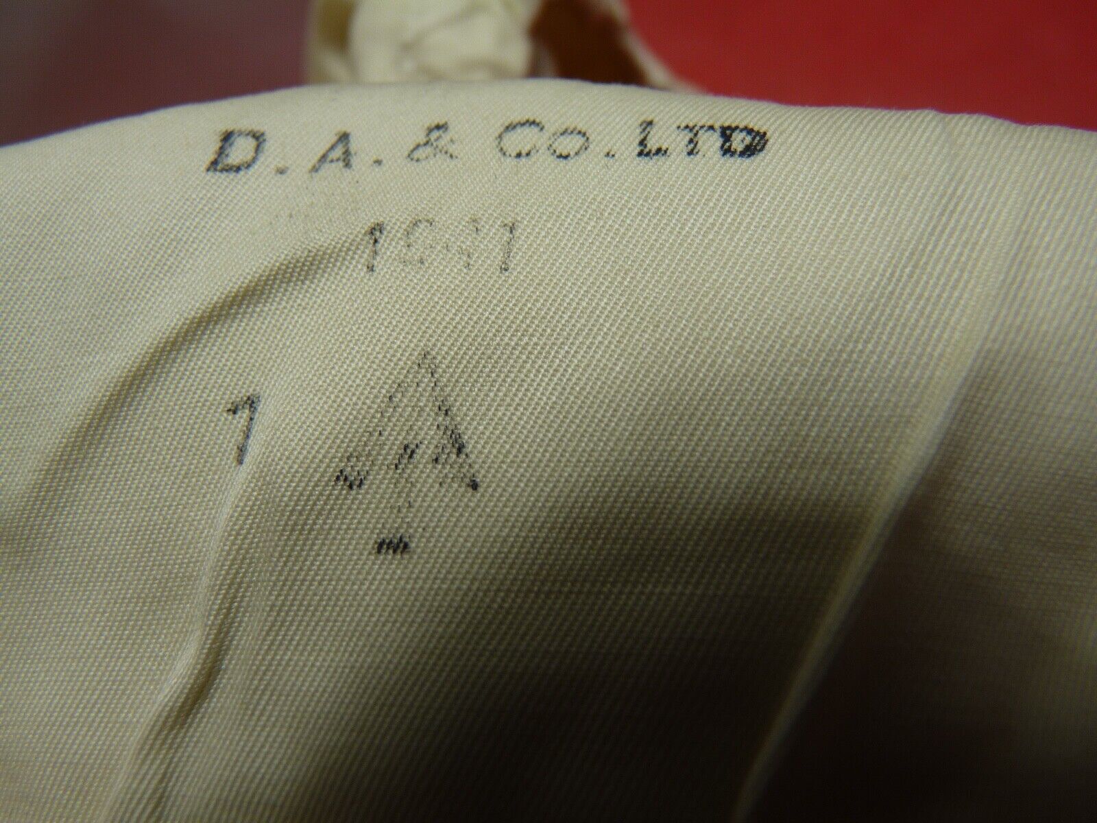 Original WW2 British Army Gunners Winter White Gloves - Dated 1941 - The Militaria Shop