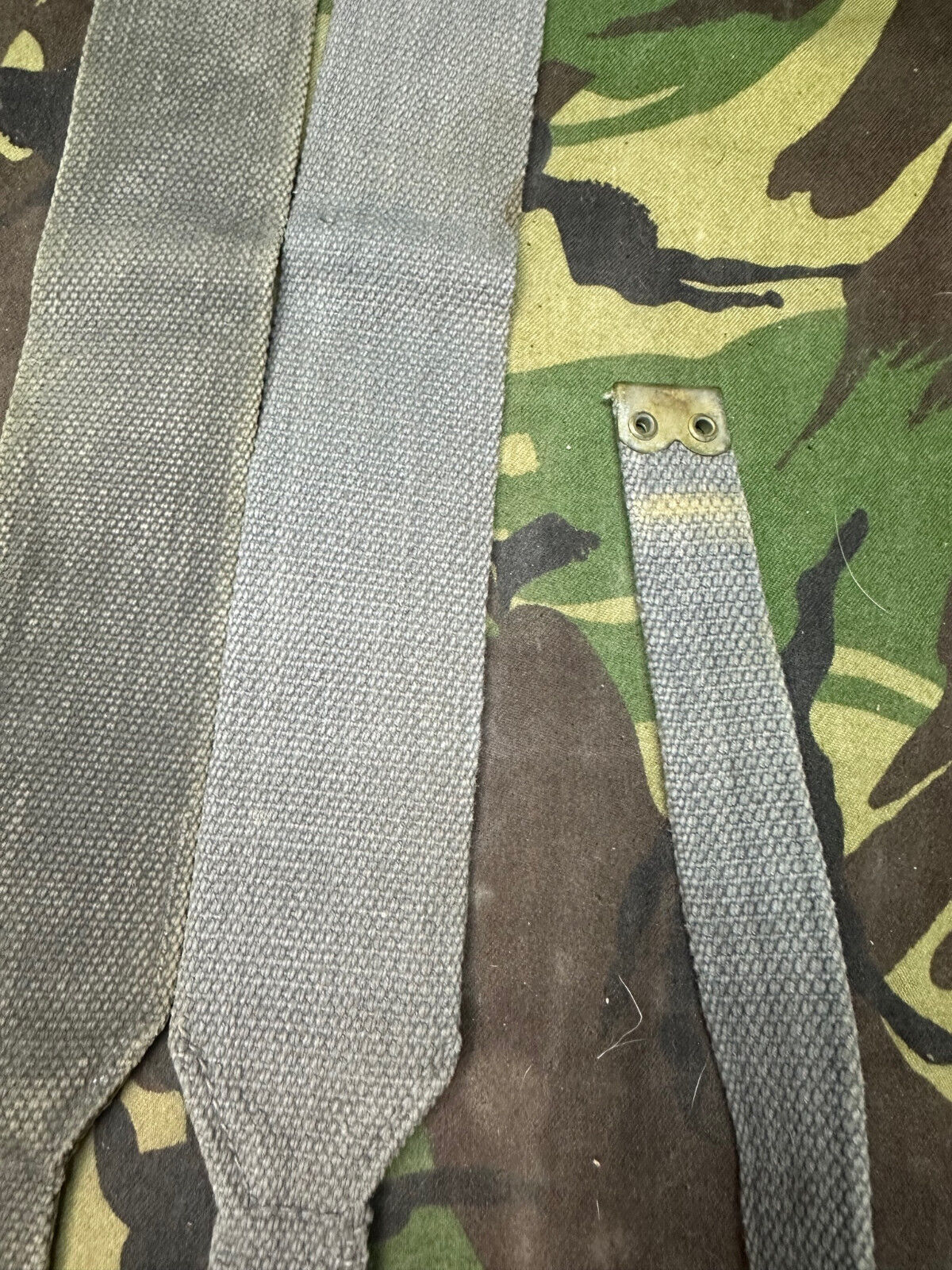 Original British Royal Air Force RAF Blue L Strap Pair - WW2 37 Pattern - The Militaria Shop