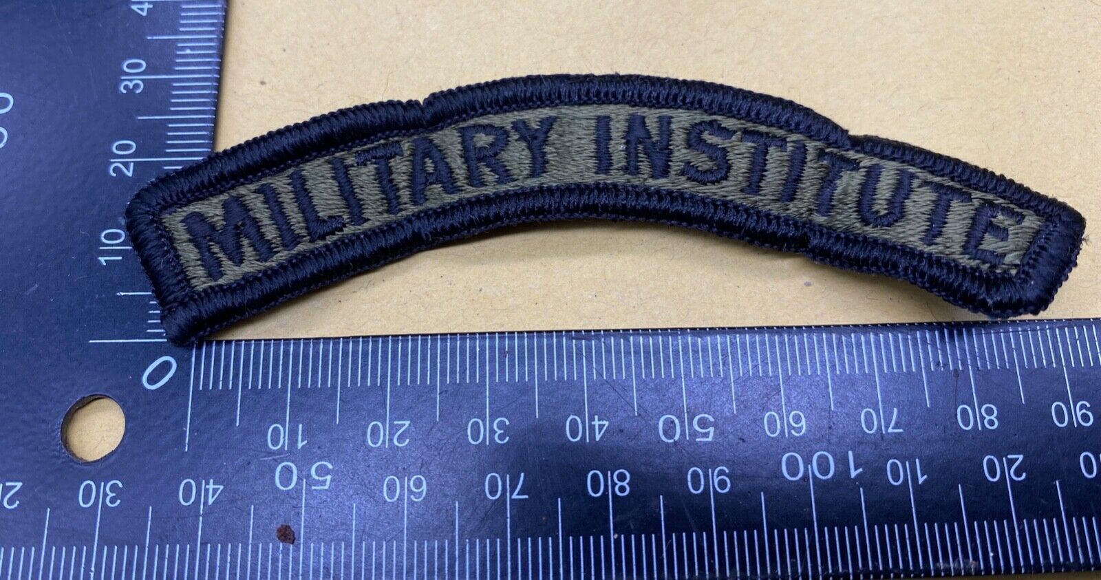 Original Army MILITARY INSTITUTE Badge / Shoulder Title. Brand New Unissued. - The Militaria Shop