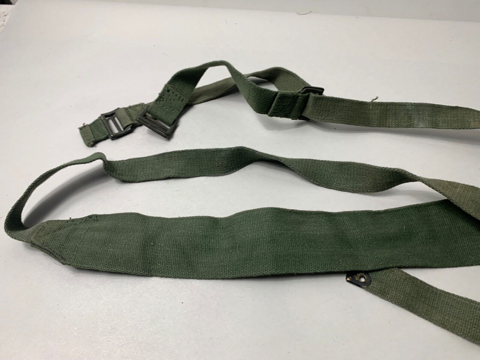 Original WW2 British Army 44 Pattern Shoulder / Equipment Strap - 1945 Dated - The Militaria Shop