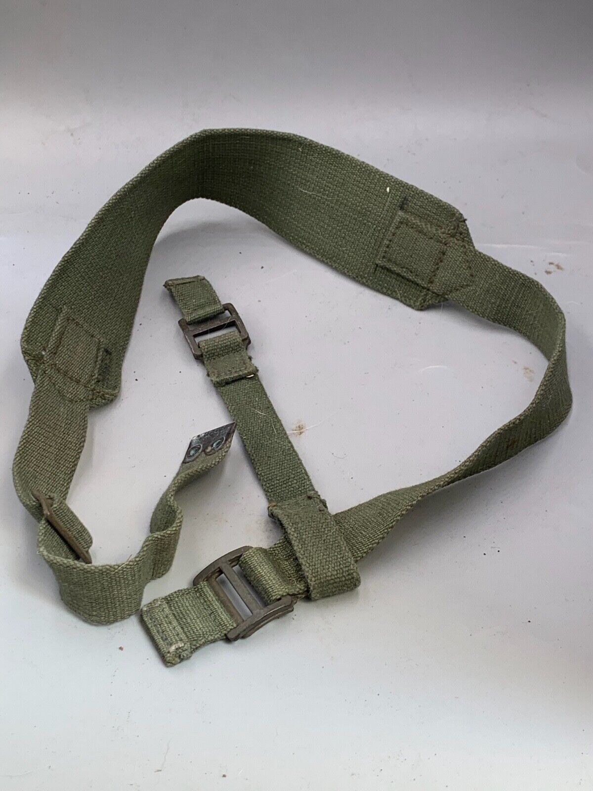 Original WW2 British Army 44 Pattern Shoulder Strap - 1945 Dated - The Militaria Shop