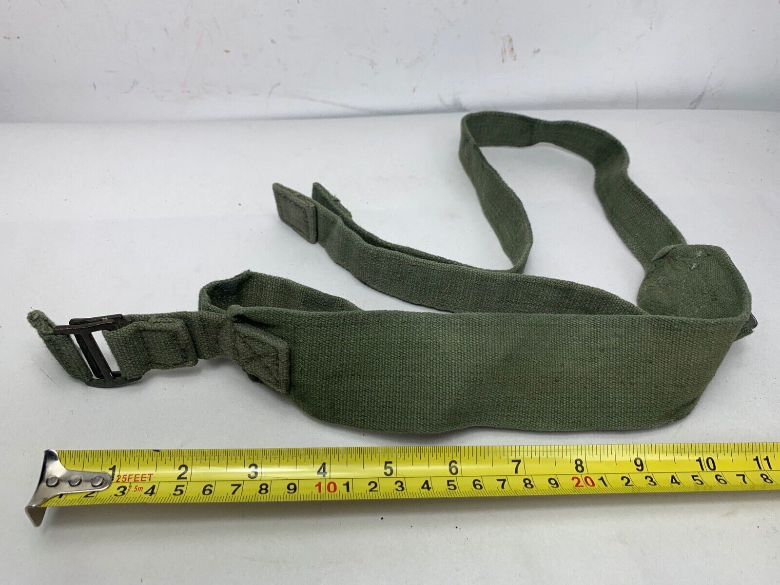 Original WW2 British Army 44 Pattern Shoulder Strap - 1945 Dated - The Militaria Shop