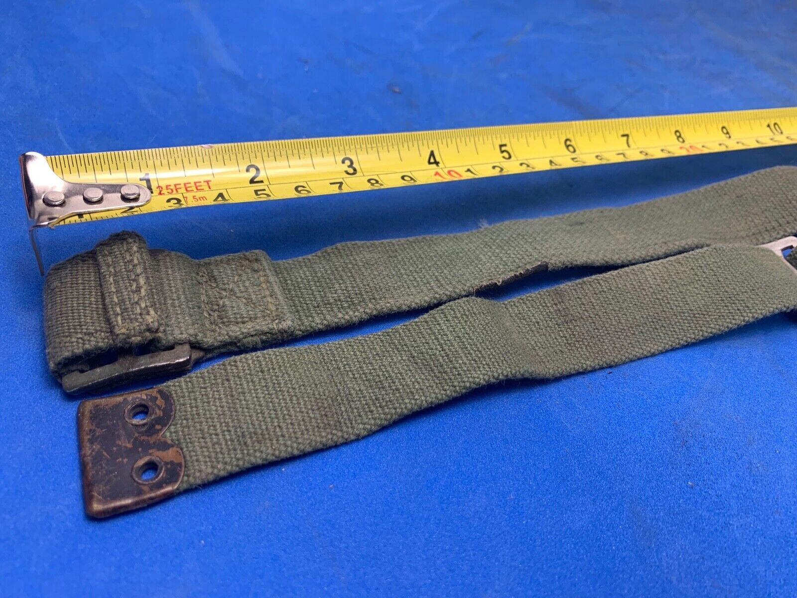 Original WW2 British Army 44 Pattern Shoulder Strap - 1945 Dated - The Militaria Shop