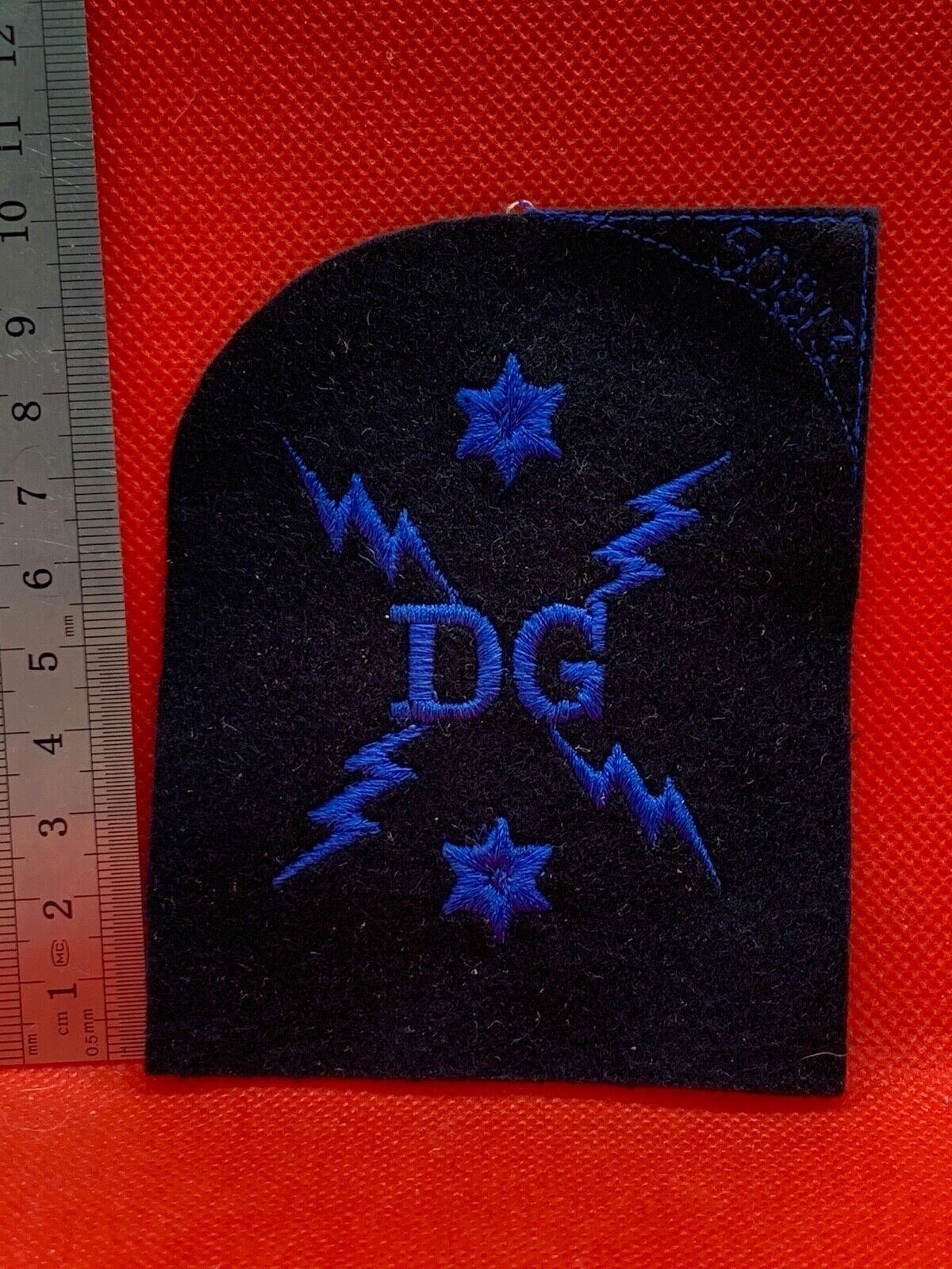Unissued WOMEN'S ROYAL NAVY WRNs Trade Badge - DG 2 Star Degaussing - B2 - The Militaria Shop