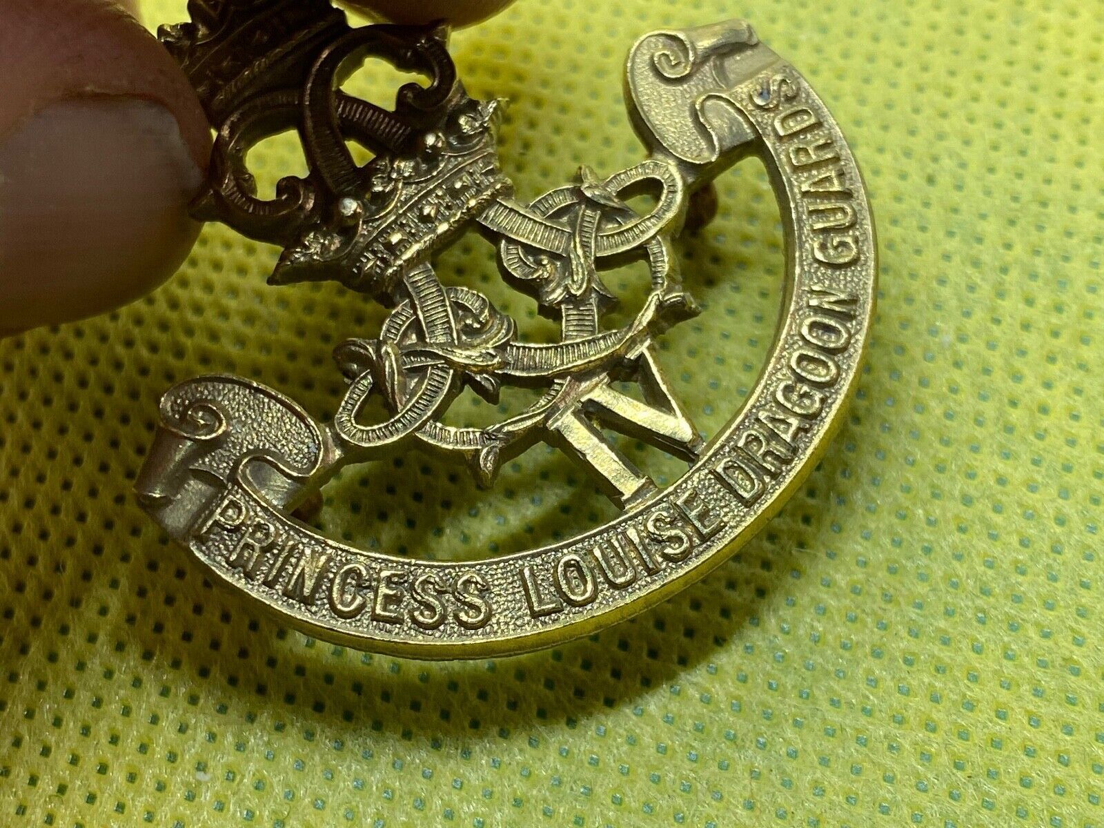 WW2 British Army 4th Princess Louise Dragoon Guards Cap Badge - The Militaria Shop