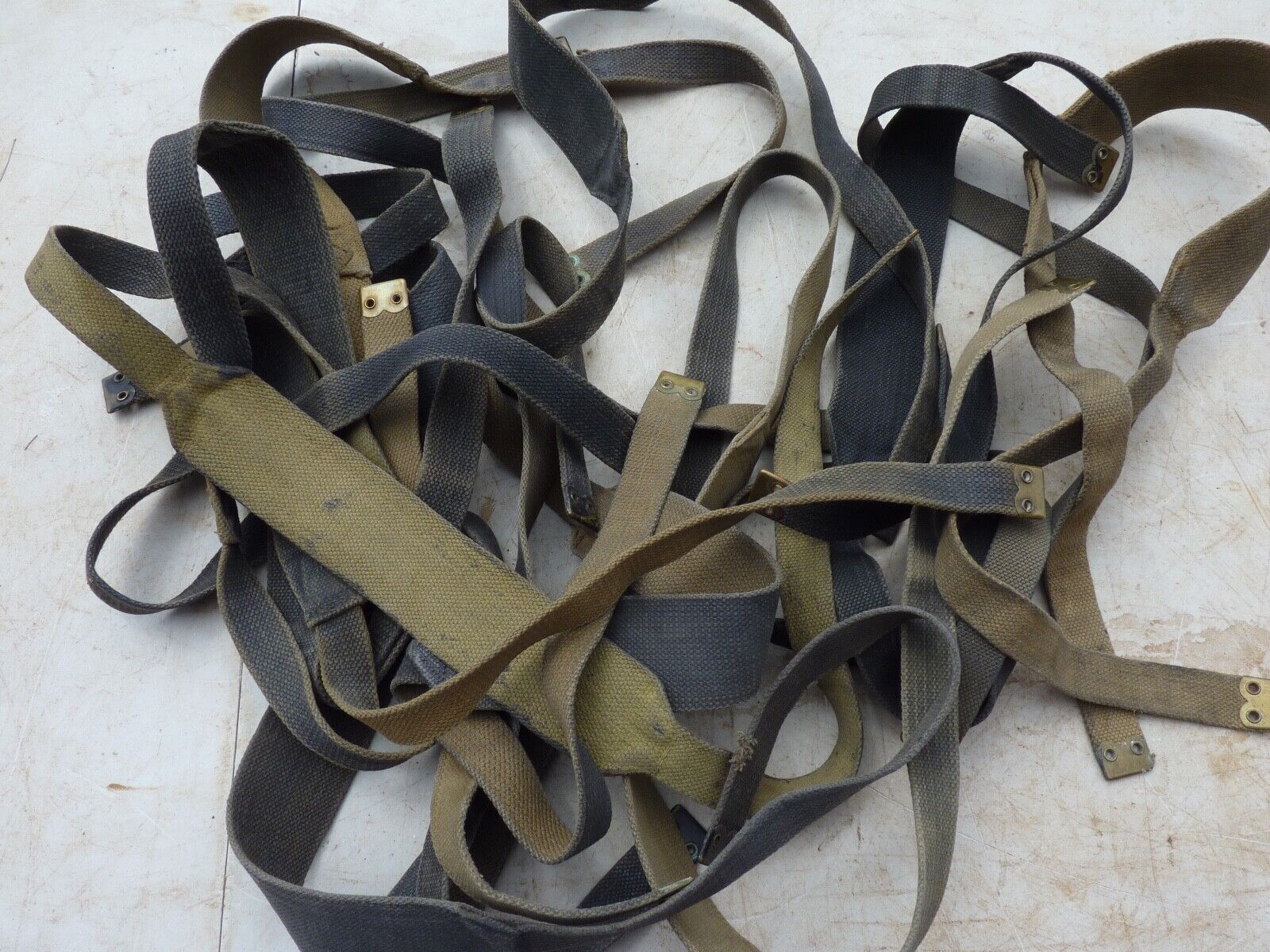 Original WW2 British RAF Blue Blanco Shoulder Strap 37 Pattern - The Militaria Shop