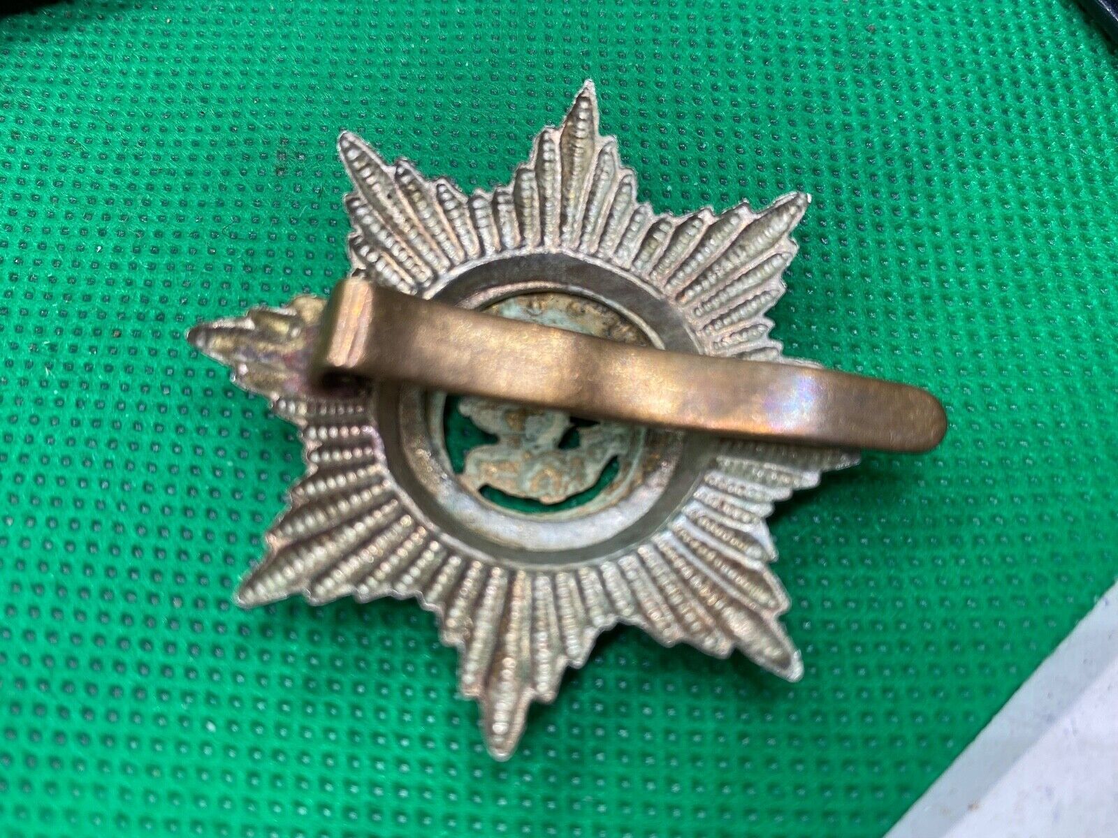 British Army - The Cheshire Regiment Cap Badge - The Militaria Shop
