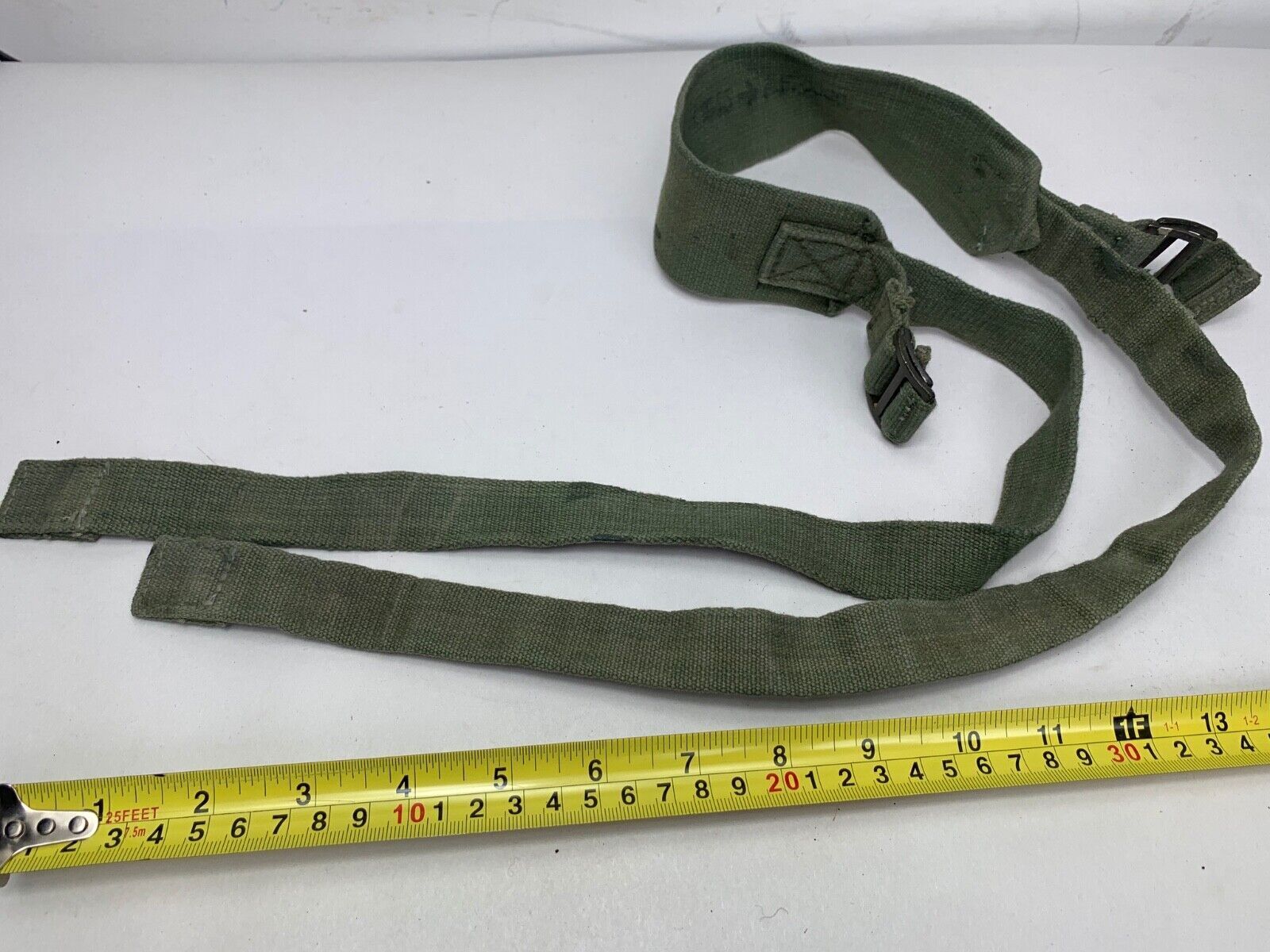 Original WW2 British Army 44 Pattern Shoulder Strap - 1945 Dated - The Militaria Shop