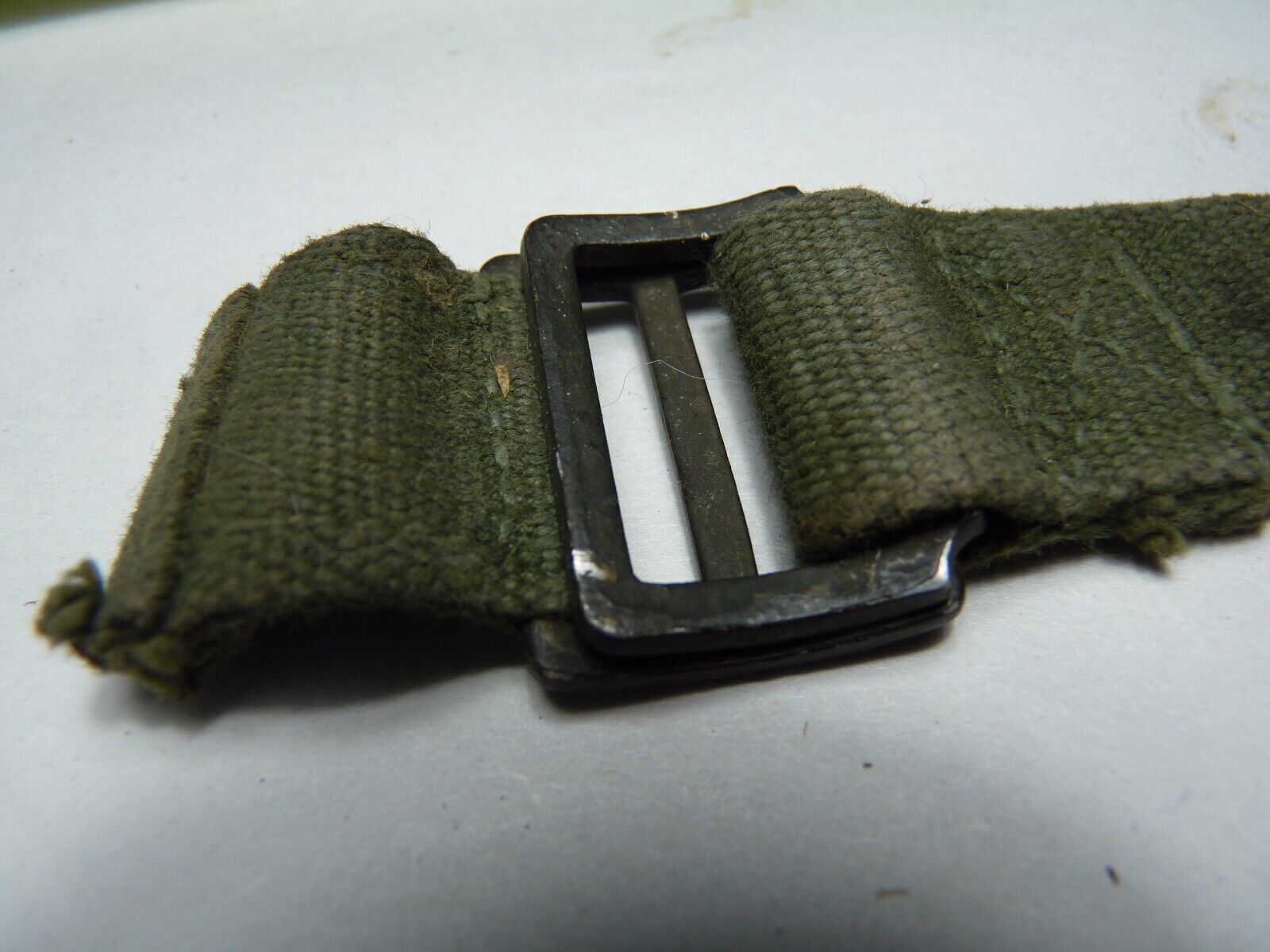 Original WW2 British Army 44 Pattern Shoulder / Extended Equipment Strap - 1945 - The Militaria Shop