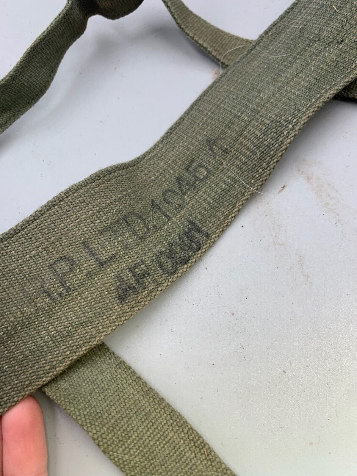 Original WW2 British Army 44 Pattern Shoulder Strap - 1945 Dated - The Militaria Shop