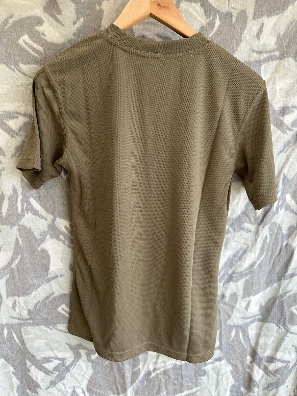 British Army Thermal Underwear T-Shirt Short Sleeve - New Old Stock - 160/80 - The Militaria Shop