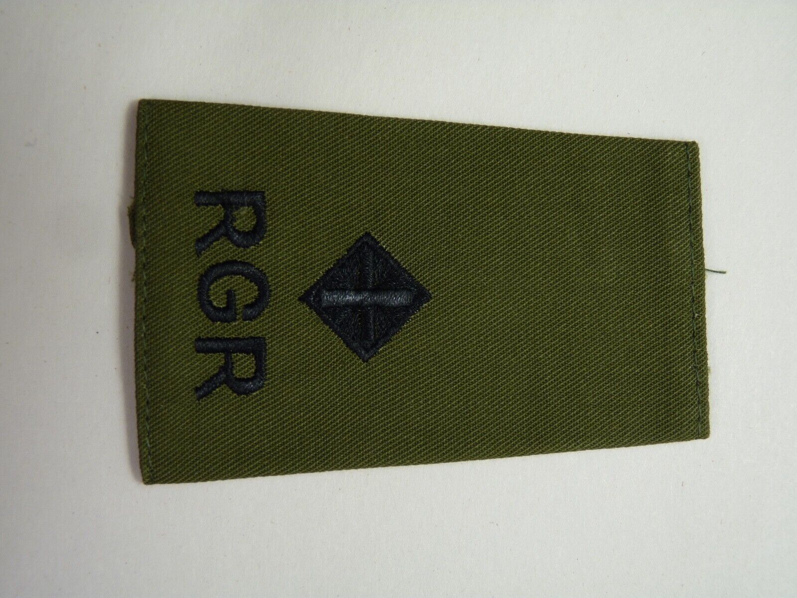 RGR Gurkha Rifles OD Rank Slides / Epaulette Pair Genuine British Army - NEW - The Militaria Shop